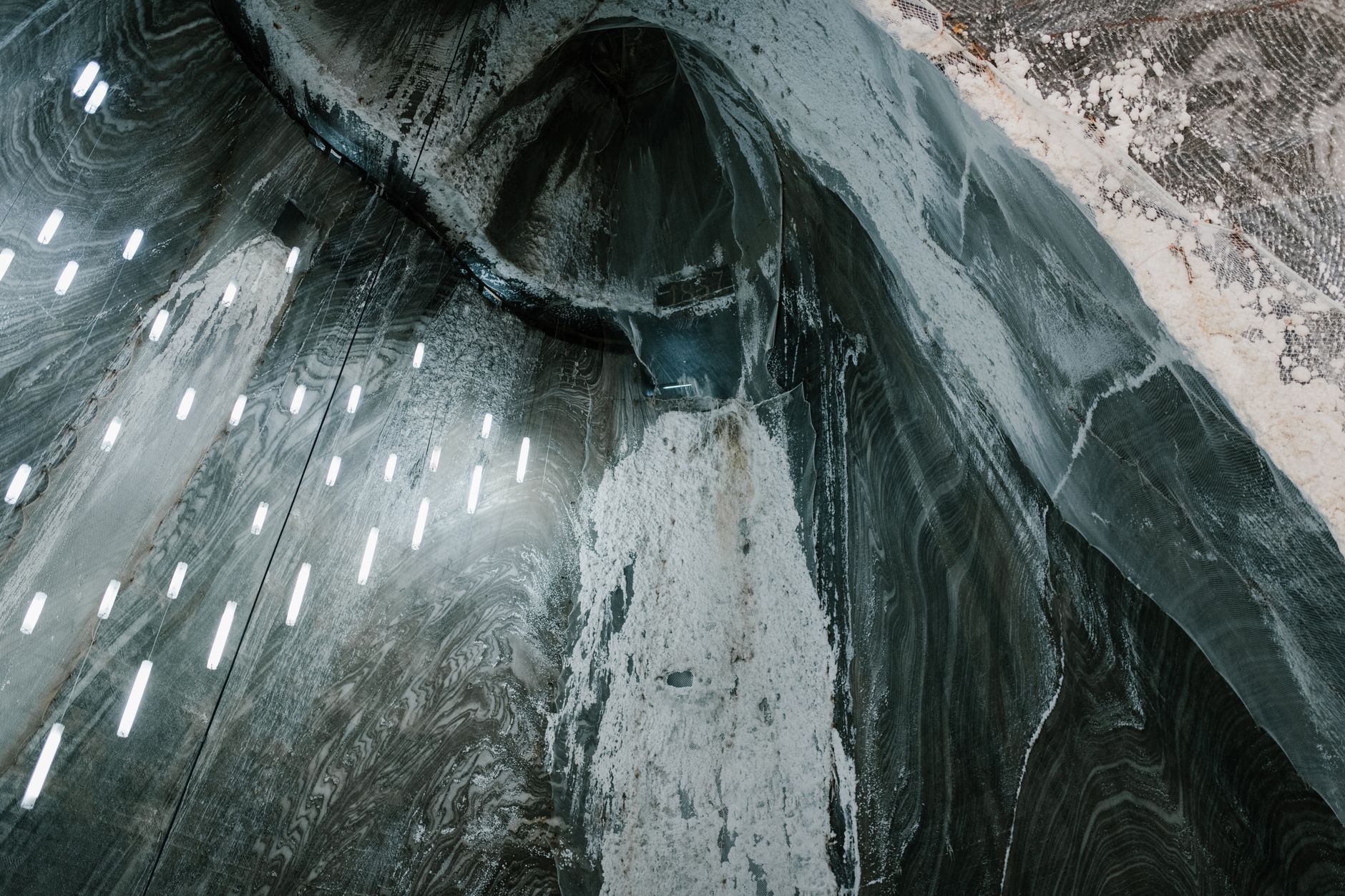 Pompage inondation cave équipe à Saint-Quentin